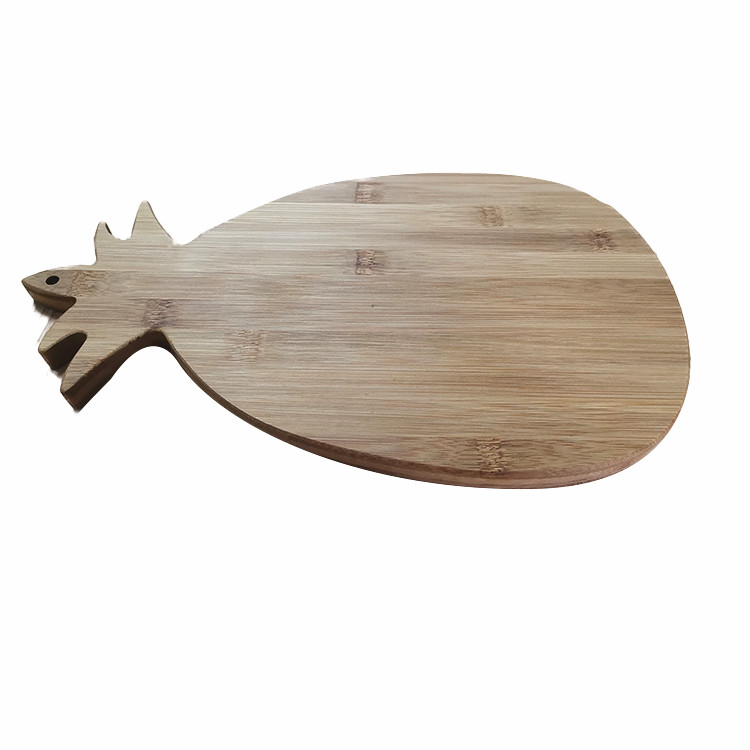 BAMBOO CUTTING BOARD