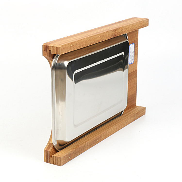 BAMBOO CUTTING BOARD WITH SS TRAY