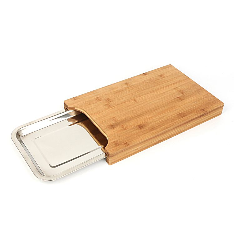 BAMBOO CUTTING BOARD WITH SS TRAY