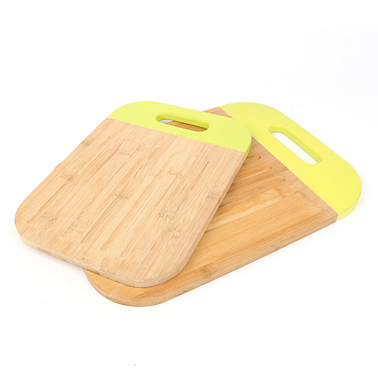 BAMBOO CUTTING BOARD