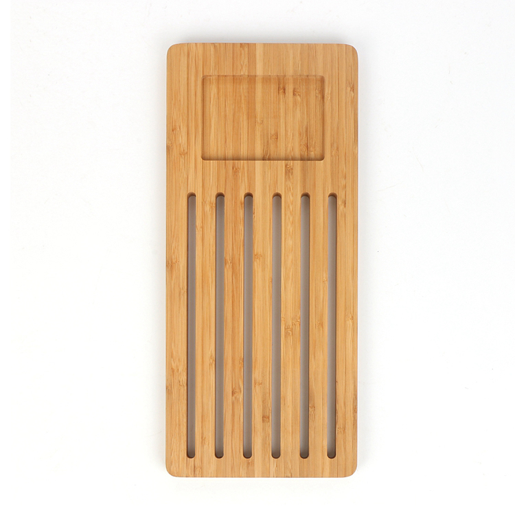 BAMBOO BREAD BOARD