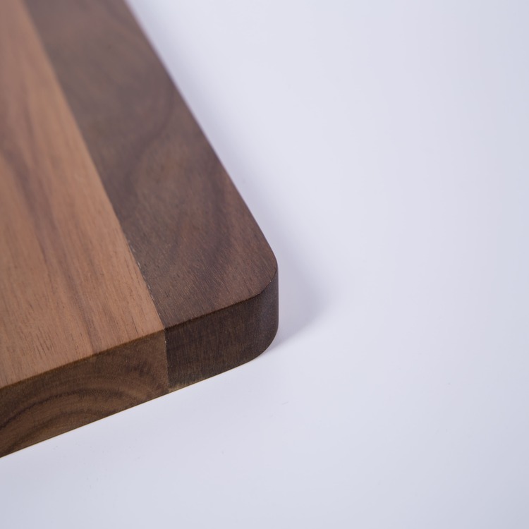 ACACIA WOOD CUTTING BOARD