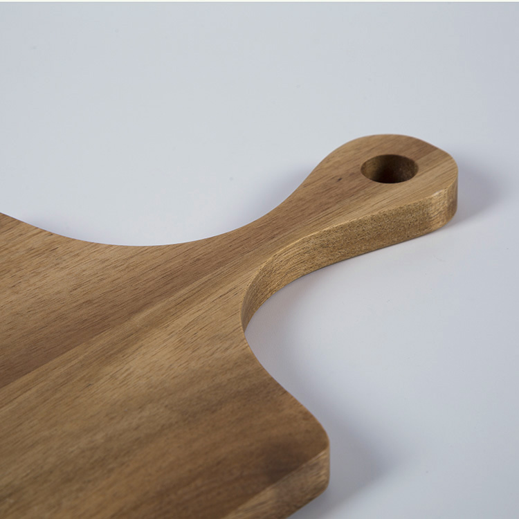 ACACIA WOOD CUTTING BOARD