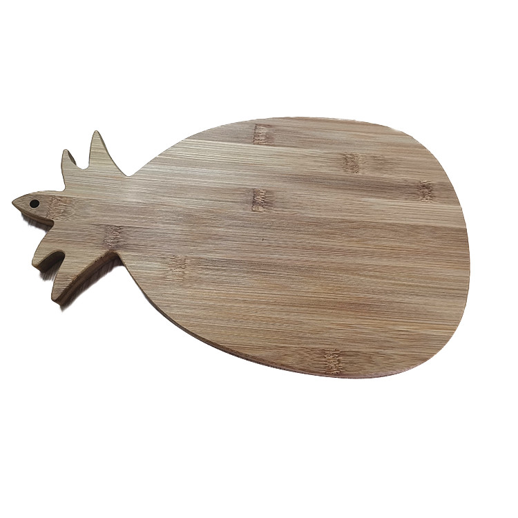 BAMBOO CUTTING BOARD
