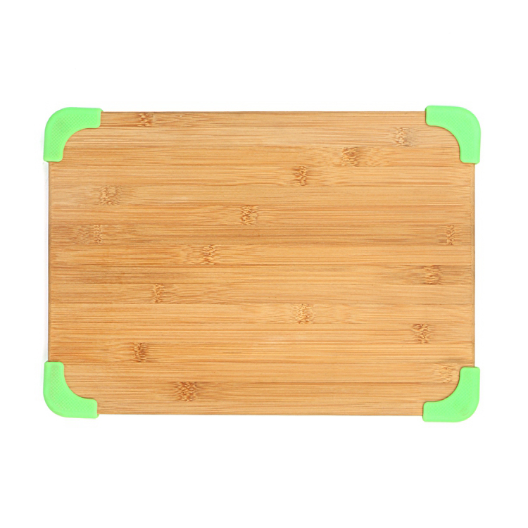 BAMBOO CUTTING BOARD