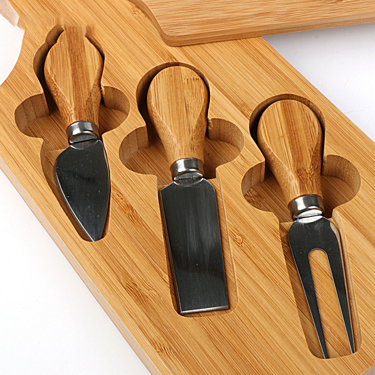 BAMBOO CHEESE BOARD SET